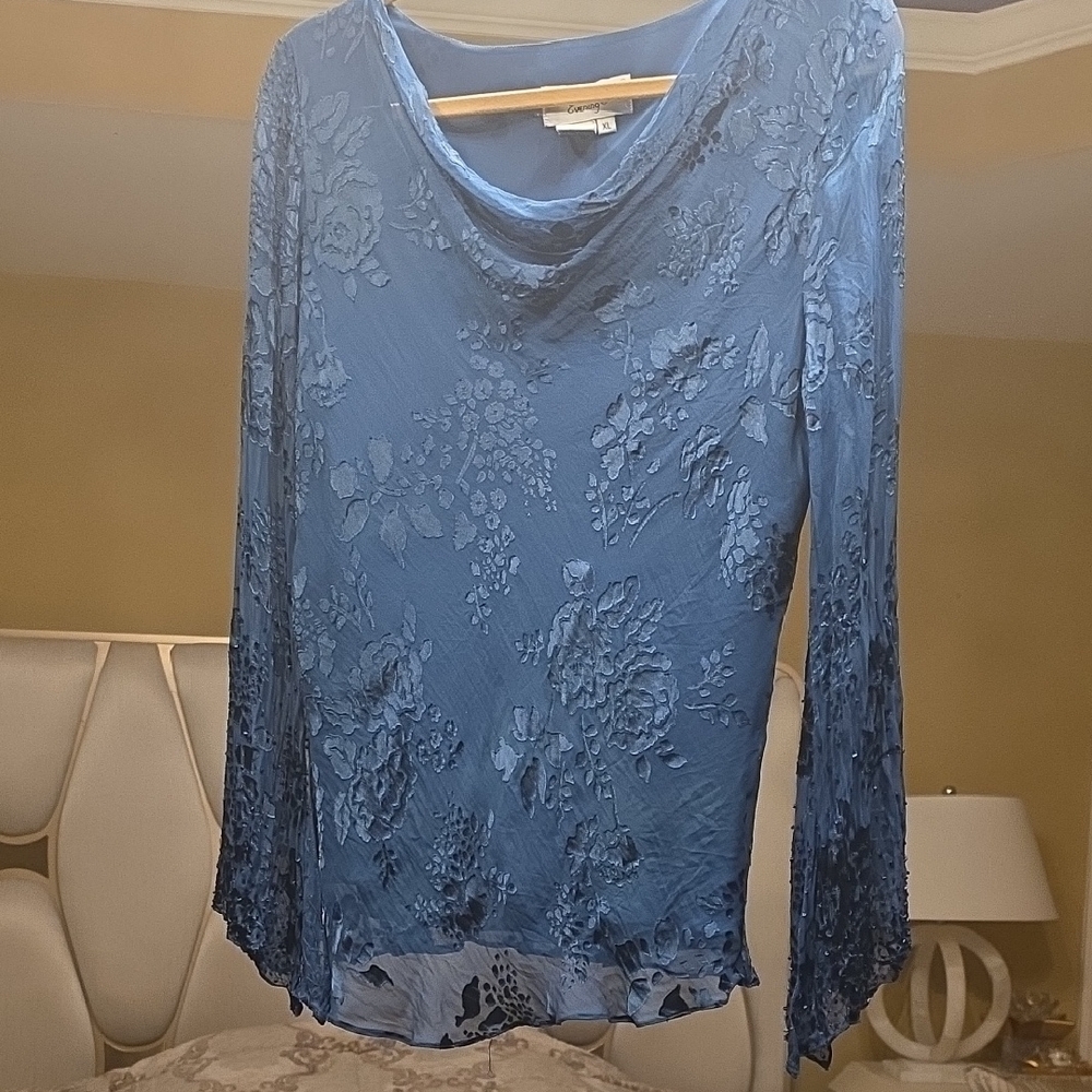 Papell Boutique Blue Floral Lace Blouse
